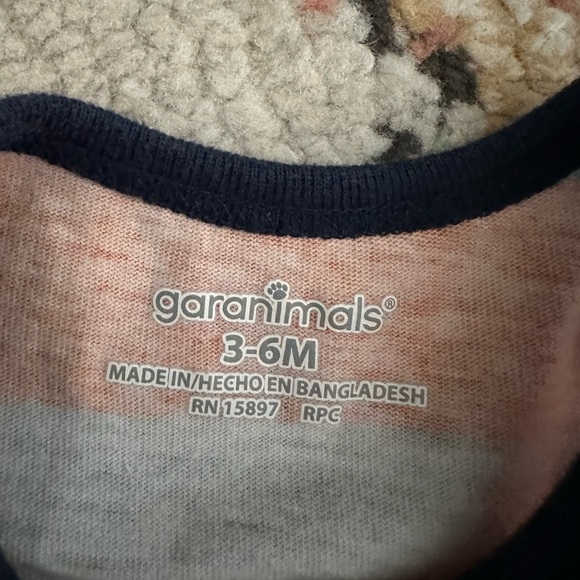 Striped Baby Onesie and Shorts Set - Picture 5 of 8